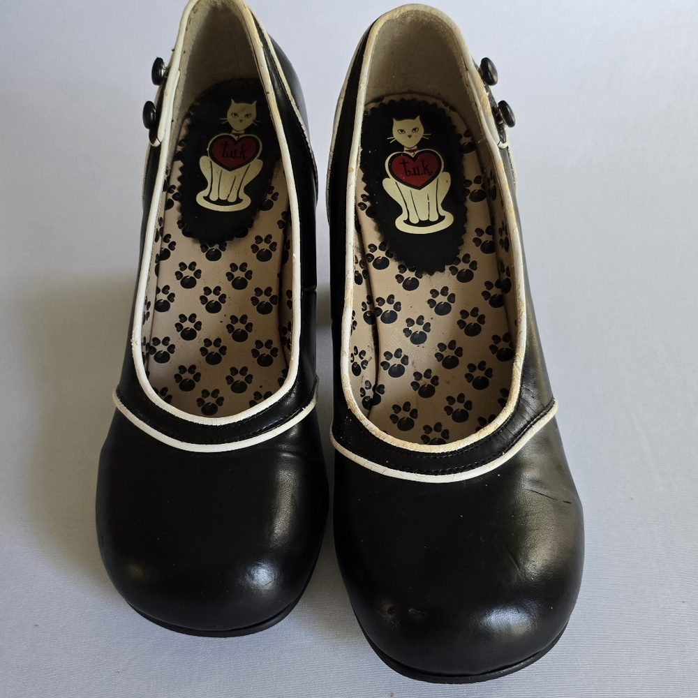 Elegant Black Women's Heels - Picture 10 of 12